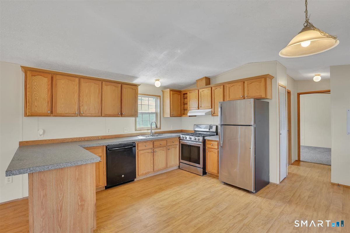 325 Kelly Road Vernon CT 06066