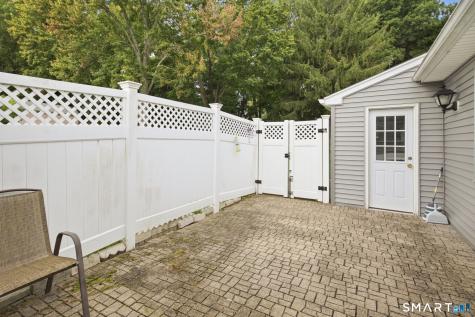 3 Beacon Square Fairfield CT 06825