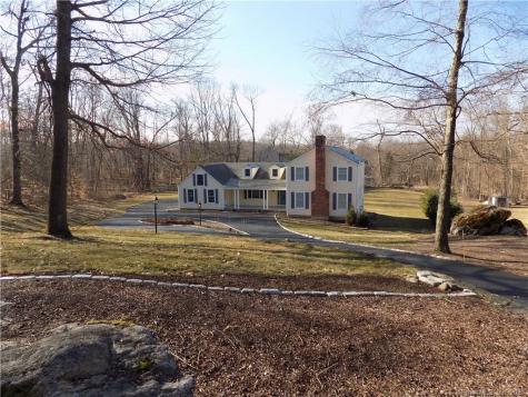 20 Aramon Circle Brookfield CT 06804