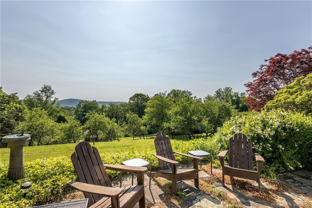 6 Pocono Ridge Road Brookfield CT 06804