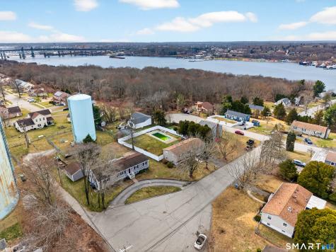 23 Skyview Terrace Groton CT 06340