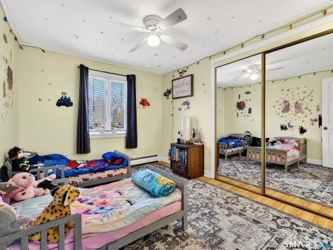 23 Skyview Terrace Groton CT 06340
