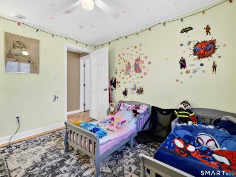 23 Skyview Terrace Groton CT 06340