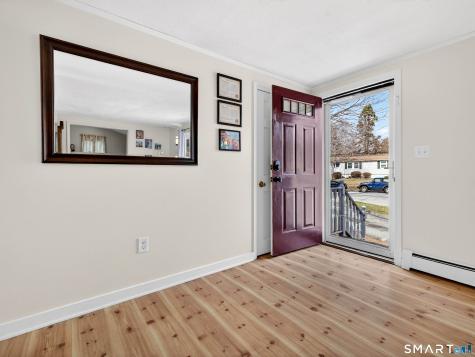 23 Skyview Terrace Groton CT 06340