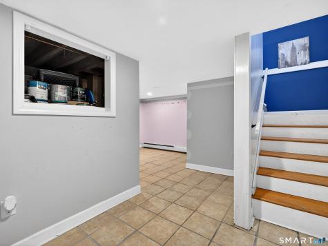 23 Skyview Terrace Groton CT 06340