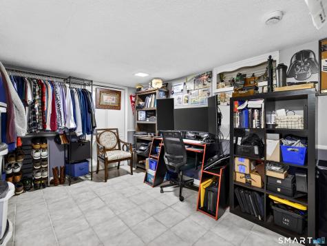 23 Skyview Terrace Groton CT 06340