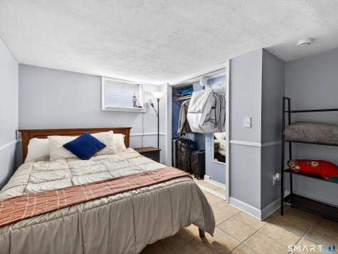 23 Skyview Terrace Groton CT 06340