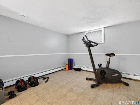 23 Skyview Terrace Groton CT 06340
