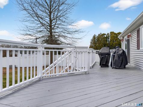 23 Skyview Terrace Groton CT 06340
