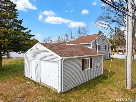 23 Skyview Terrace Groton CT 06340