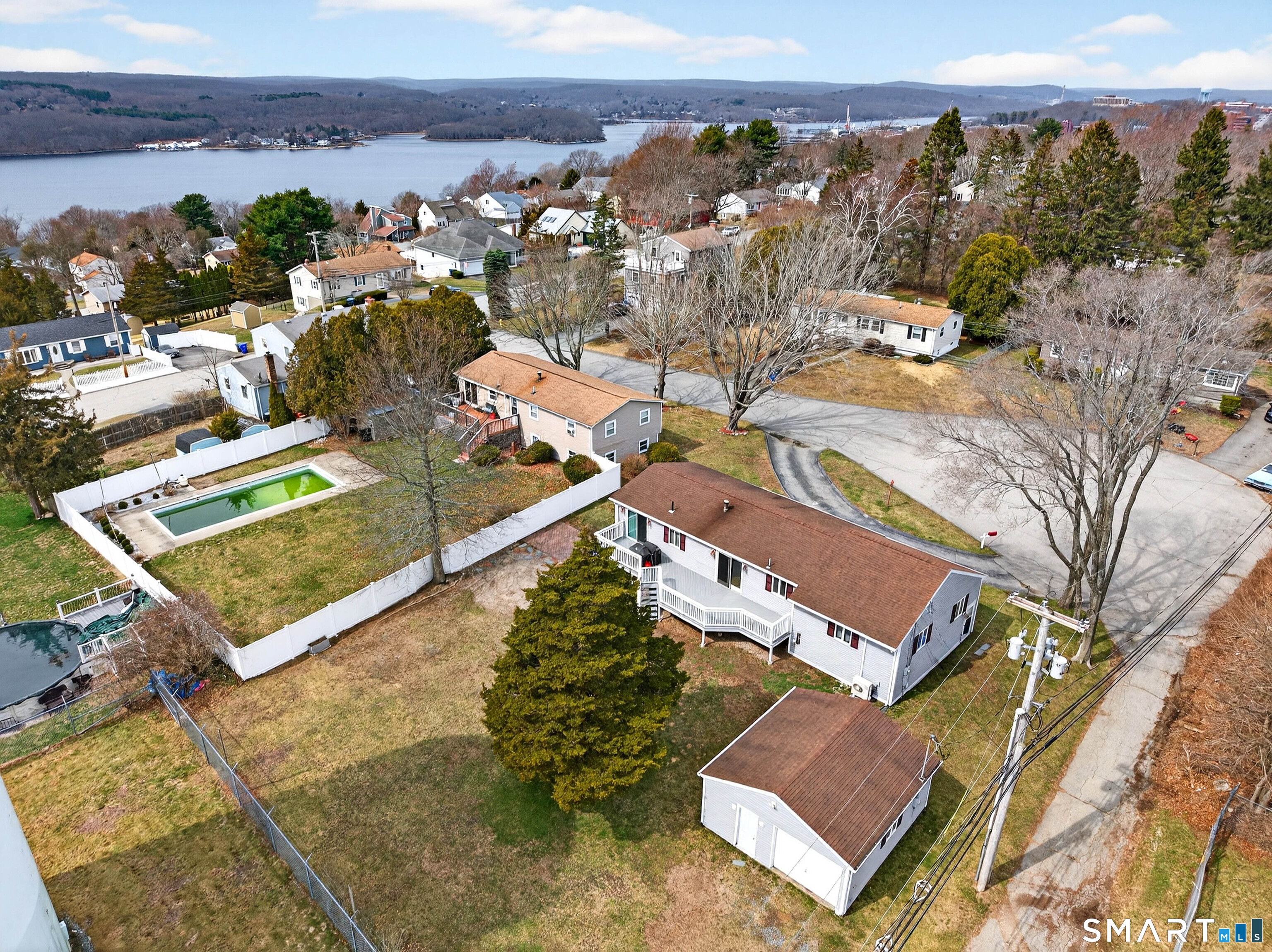 23 Skyview Terrace Groton CT 06340