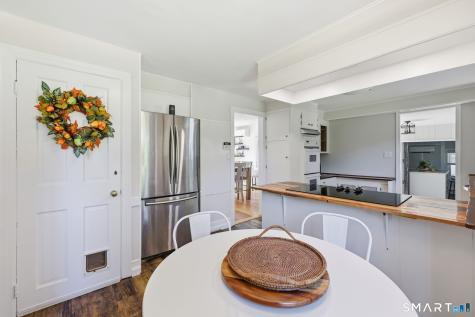 238 Sylvan Valley Road Orange CT 06477