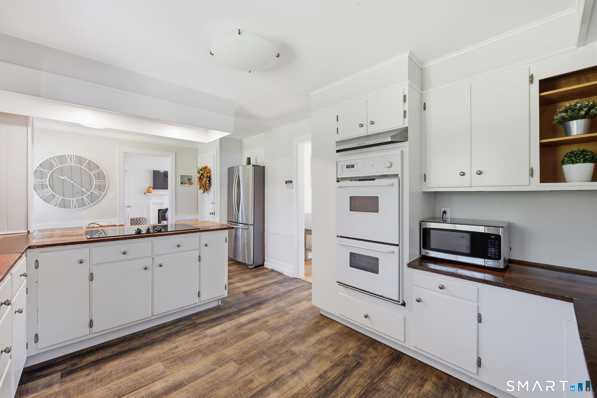 238 Sylvan Valley Road Orange CT 06477