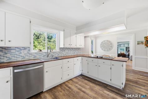 238 Sylvan Valley Road Orange CT 06477