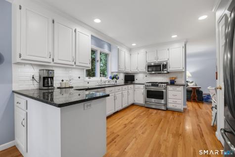 3 Beagle Trail Newtown CT 06482