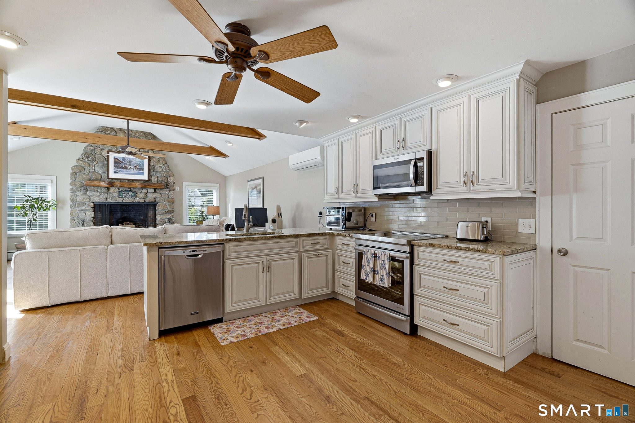313 Old Post Road Fairfield CT 06824