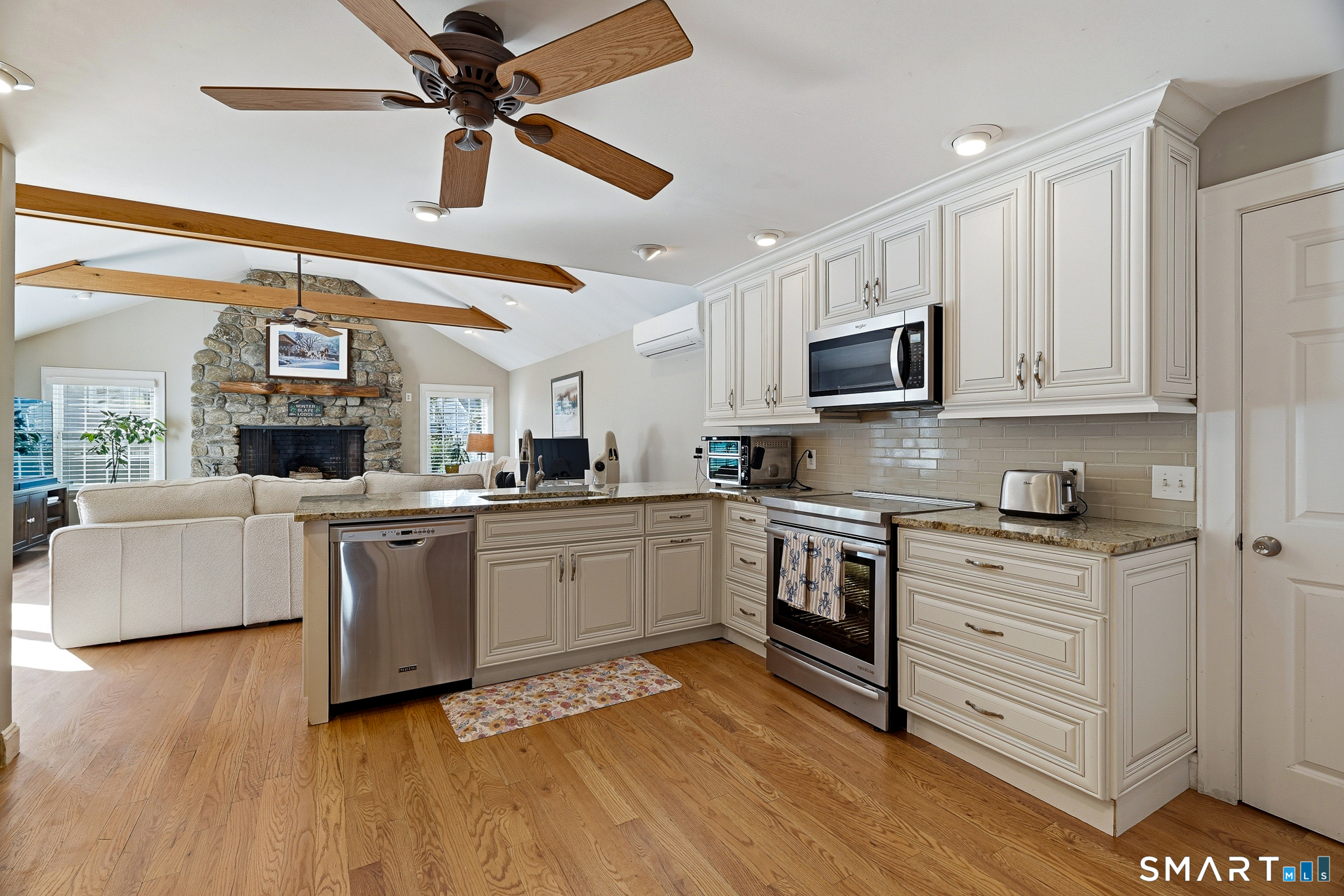 313 Old Post Road Fairfield CT 06824