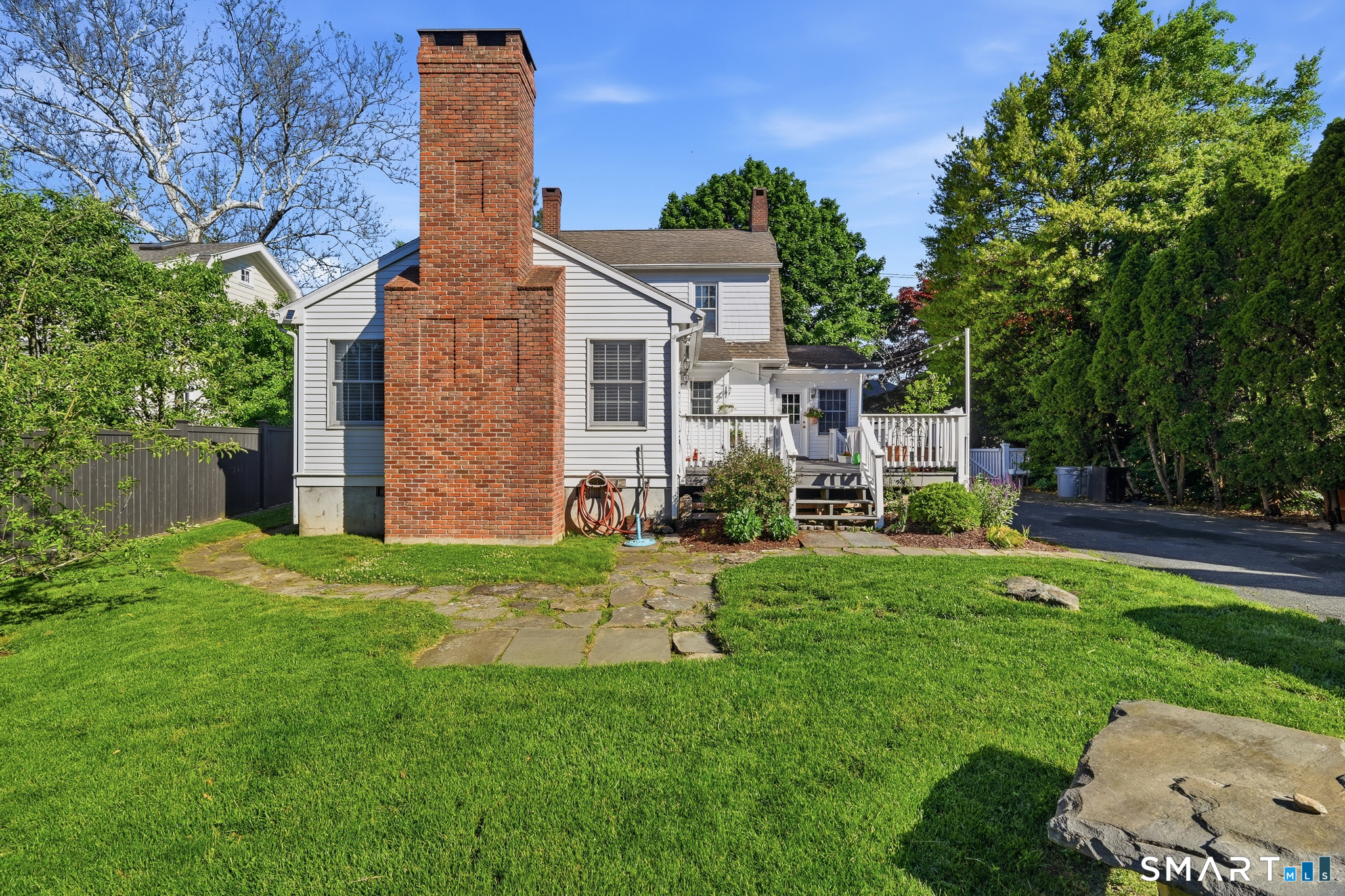 313 Old Post Road Fairfield CT 06824