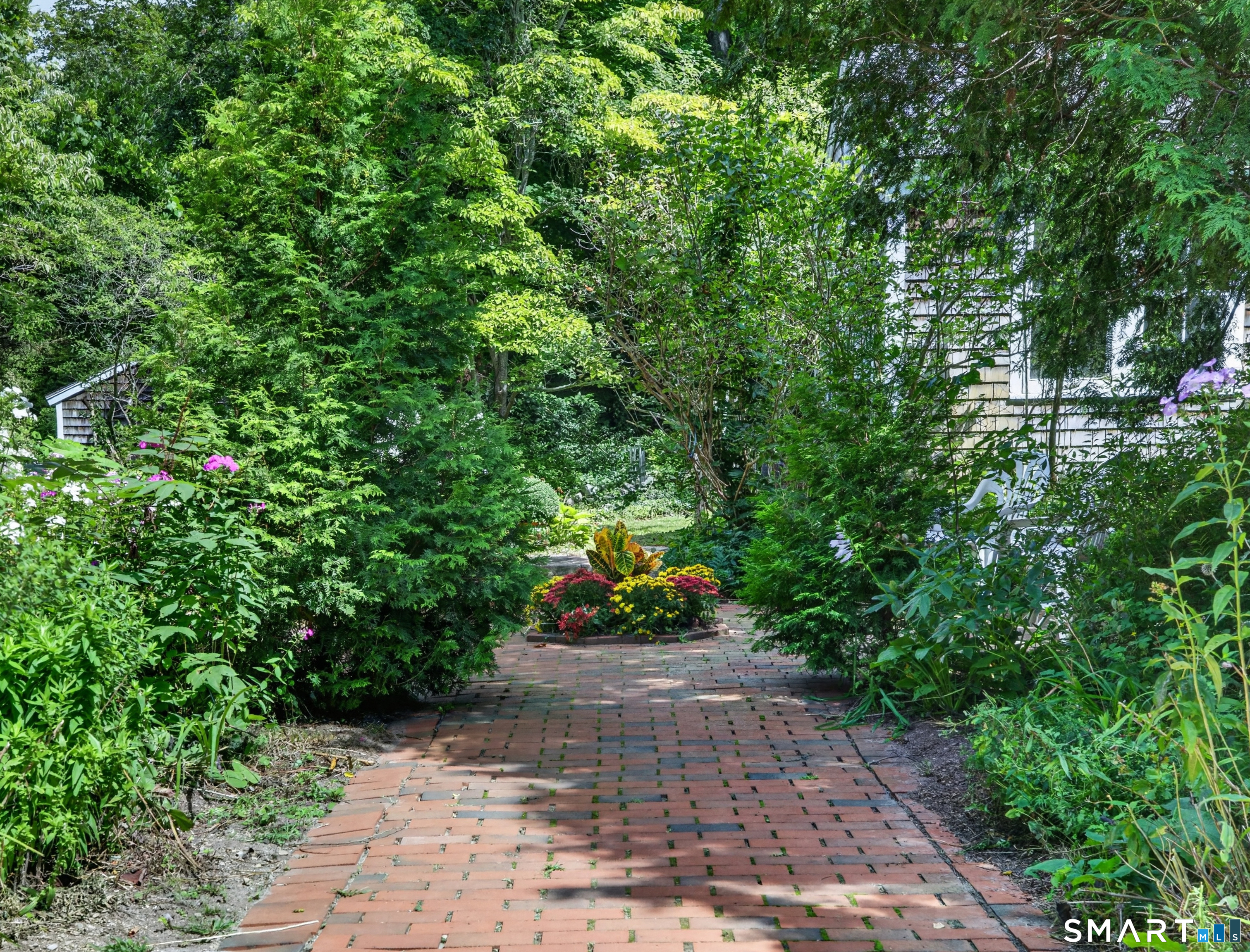 25 Gurley Road East Lyme CT 06333