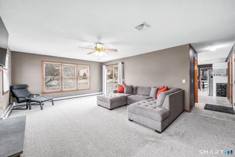 9 Old Country Lane Ellington CT 06029