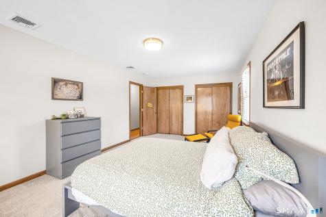 9 Old Country Lane Ellington CT 06029