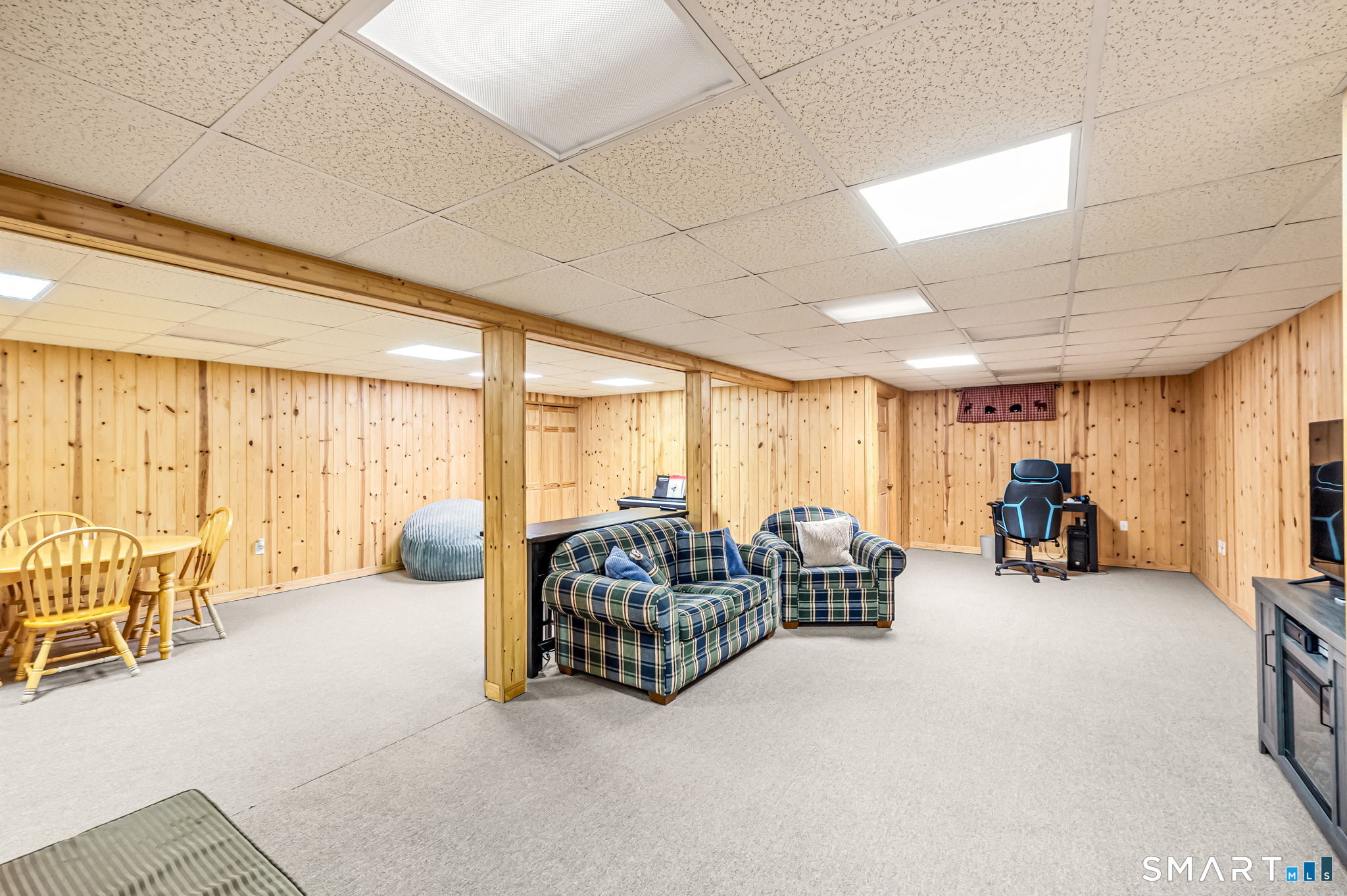 9 Old Country Lane Ellington CT 06029