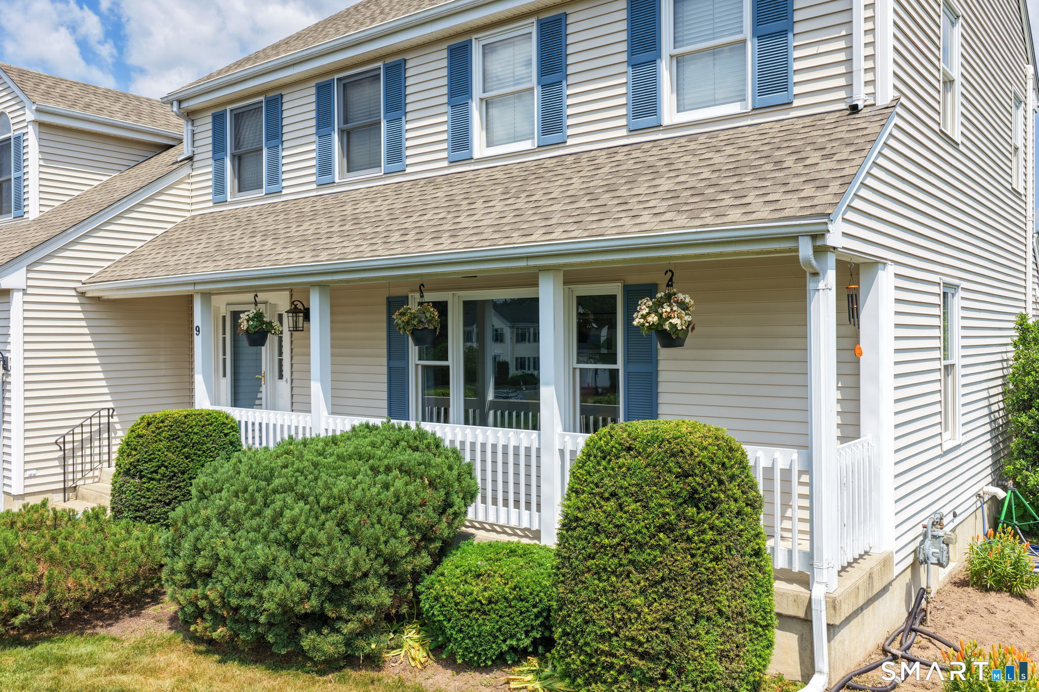 9 Old Country Lane Ellington CT 06029