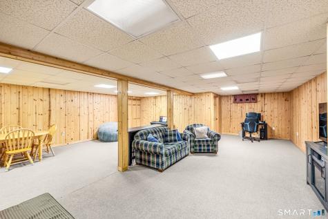 9 Old Country Lane Ellington CT 06029
