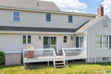 9 Old Country Lane Ellington CT 06029
