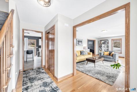9 Old Country Lane Ellington CT 06029