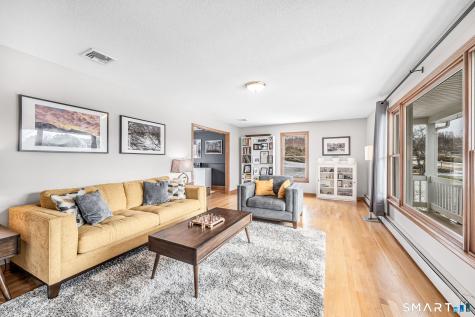 9 Old Country Lane Ellington CT 06029
