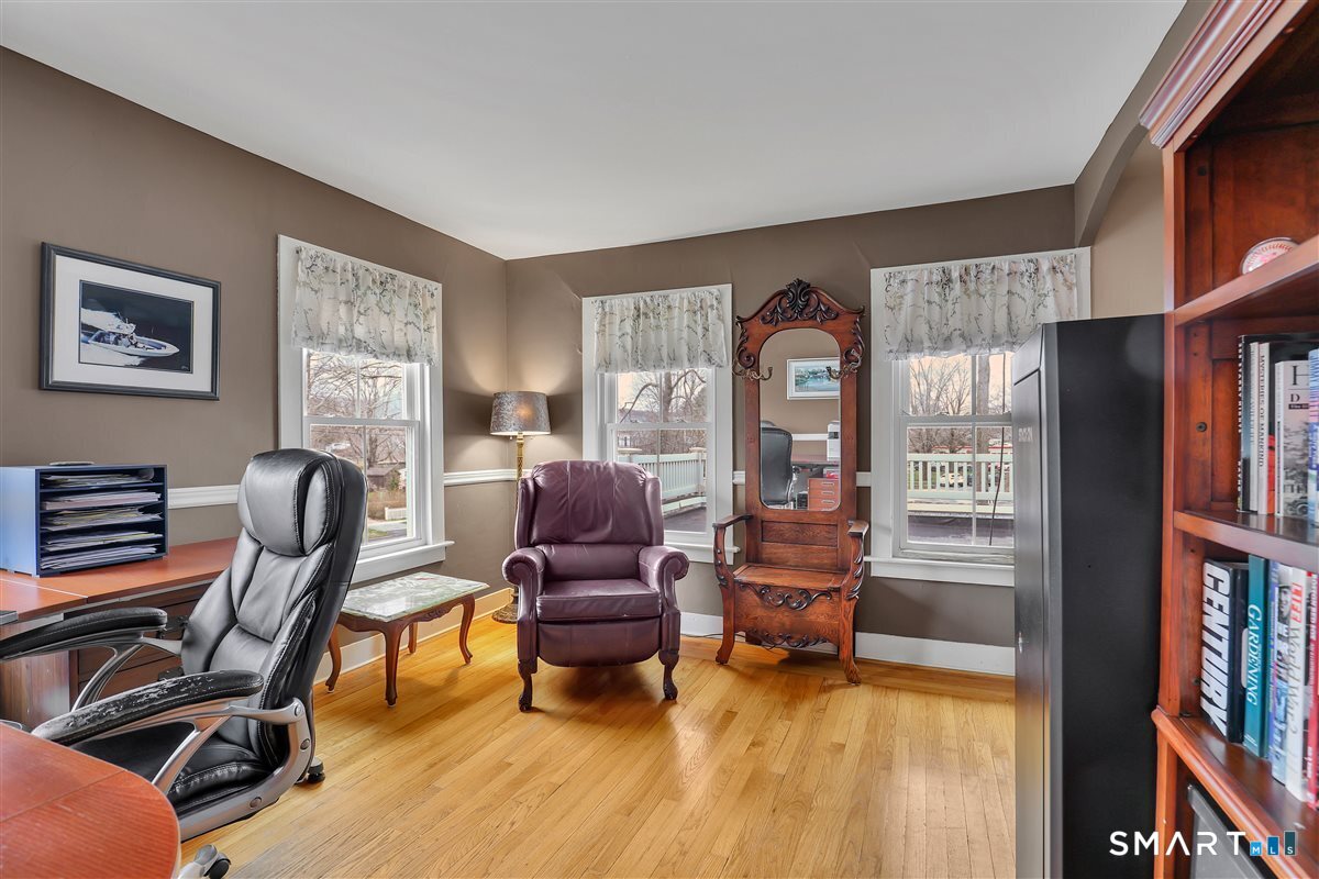 112 Main Street Essex CT 06409