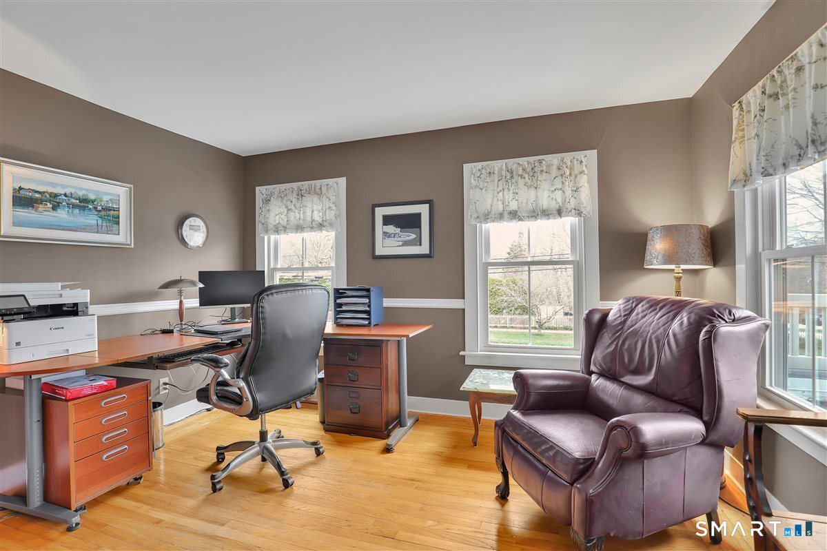 112 Main Street Essex CT 06409