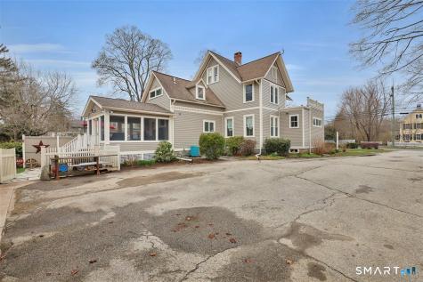 112 Main Street Essex CT 06409
