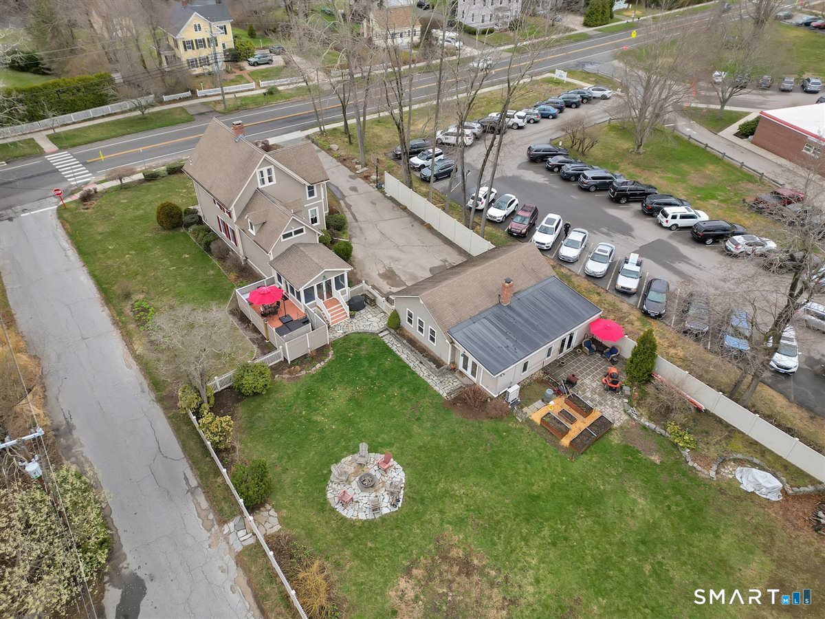 112 Main Street Essex CT 06409
