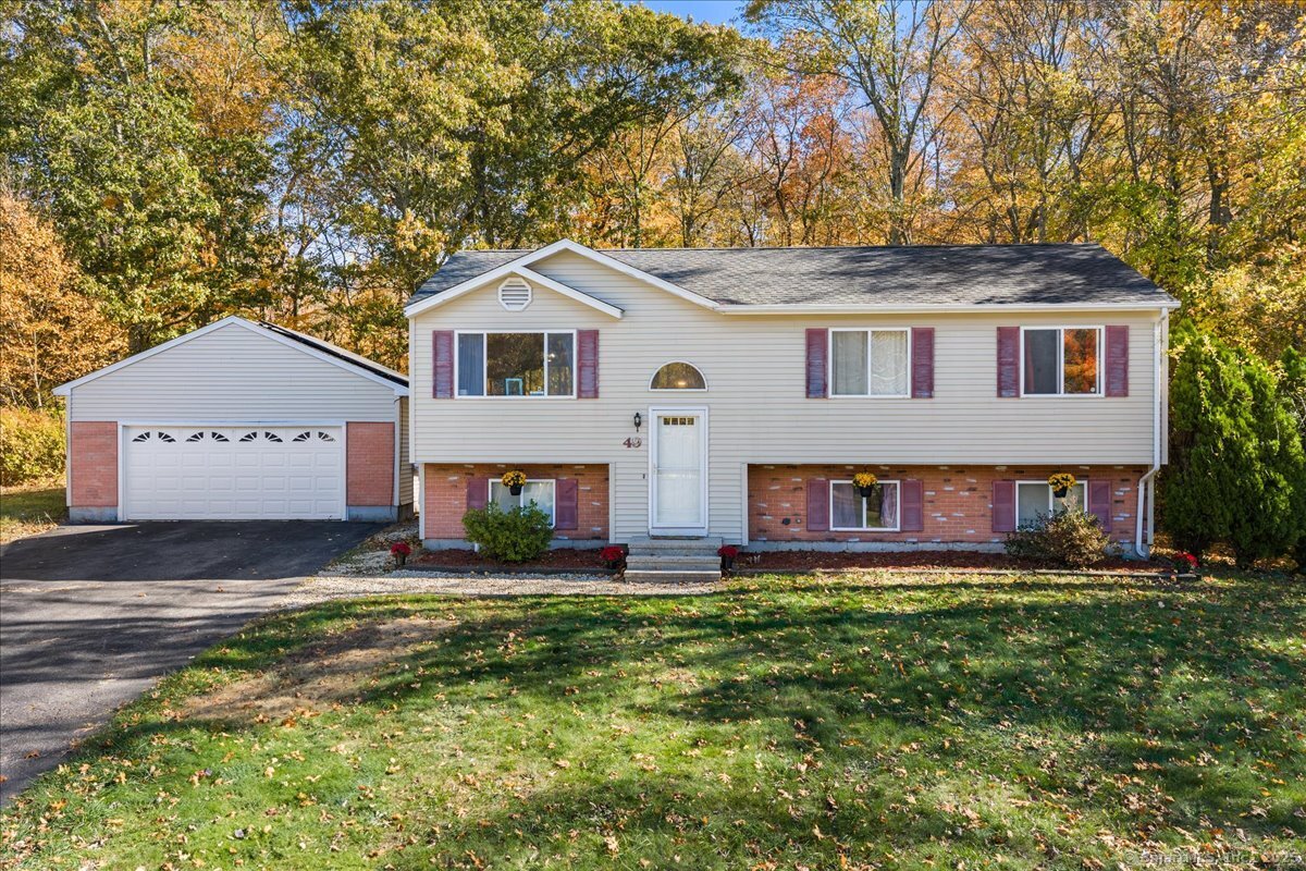 49 Cottonwood Lane Montville CT 06382