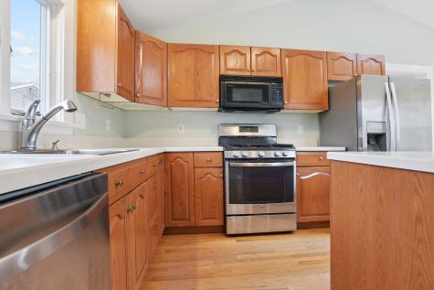 541 Montauk Avenue New London CT 06320