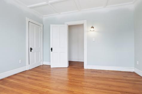 541 Montauk Avenue New London CT 06320