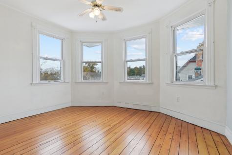 541 Montauk Avenue New London CT 06320