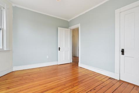 541 Montauk Avenue New London CT 06320