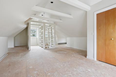 541 Montauk Avenue New London CT 06320