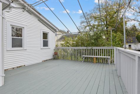 541 Montauk Avenue New London CT 06320