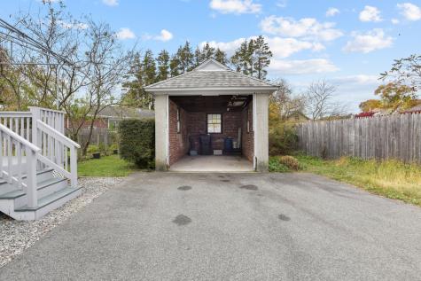 541 Montauk Avenue New London CT 06320