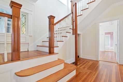 541 Montauk Avenue New London CT 06320