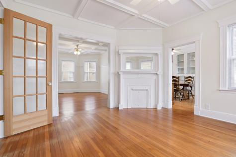 541 Montauk Avenue New London CT 06320