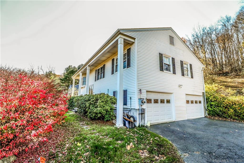 28 Eastview Drive New Fairfield CT 06812