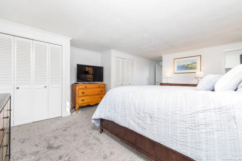 41 Soby Drive West Hartford CT 06107