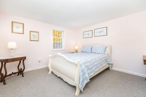 41 Soby Drive West Hartford CT 06107