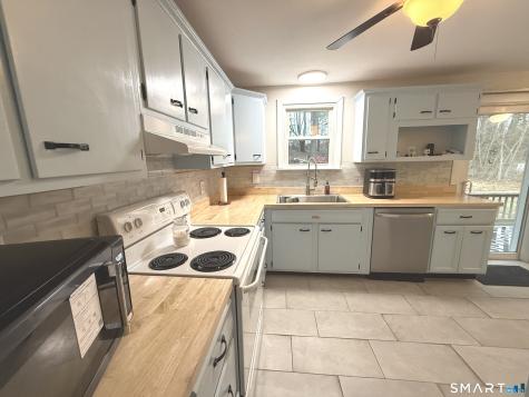 94 Little Pond Road Woodstock CT 06281