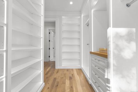 72 Old Kings South Highway Darien CT 06820